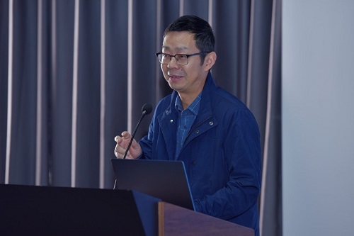 中國科學(xué)院重慶綠色智能技術(shù)研究院院長袁家虎致辭.jpg